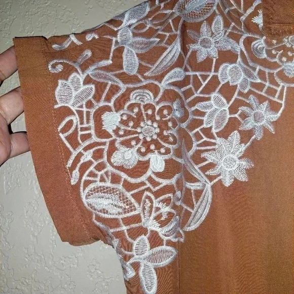 Andree by Unit Embroidered Floral Shirt Dress Duster W/Tie at Waist  Women Large - Picture 4 of 12